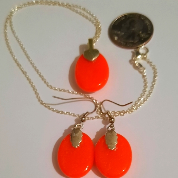 Orange Stained Glass Necklace & Earrings set - Picture 4 of 4